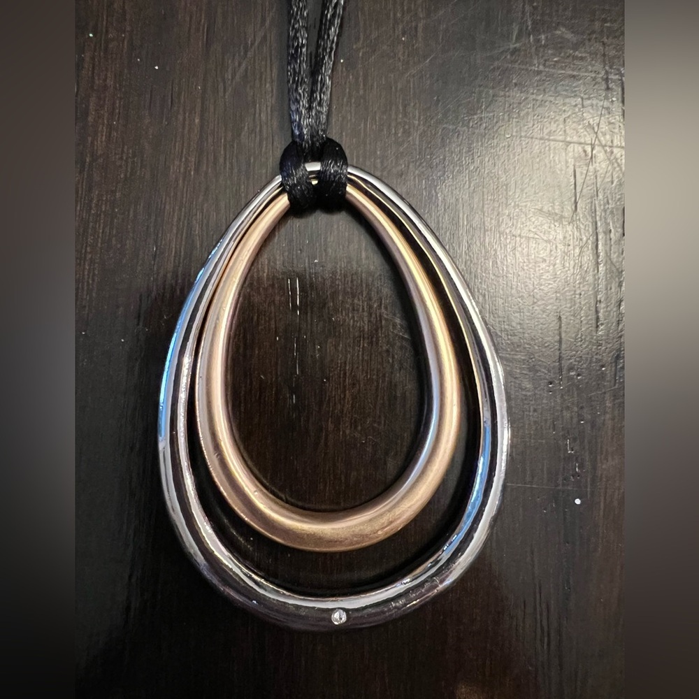 BRAND NEW IN BOX. J.Jill necklace